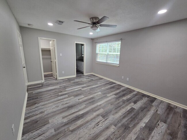 Building Photo - 205 Winter Park
