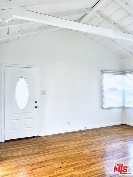 Building Photo - 600 E Chevy Chase Dr