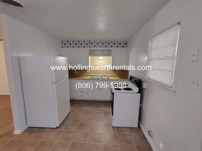 Building Photo - Cute 3 Bed 1 bath house