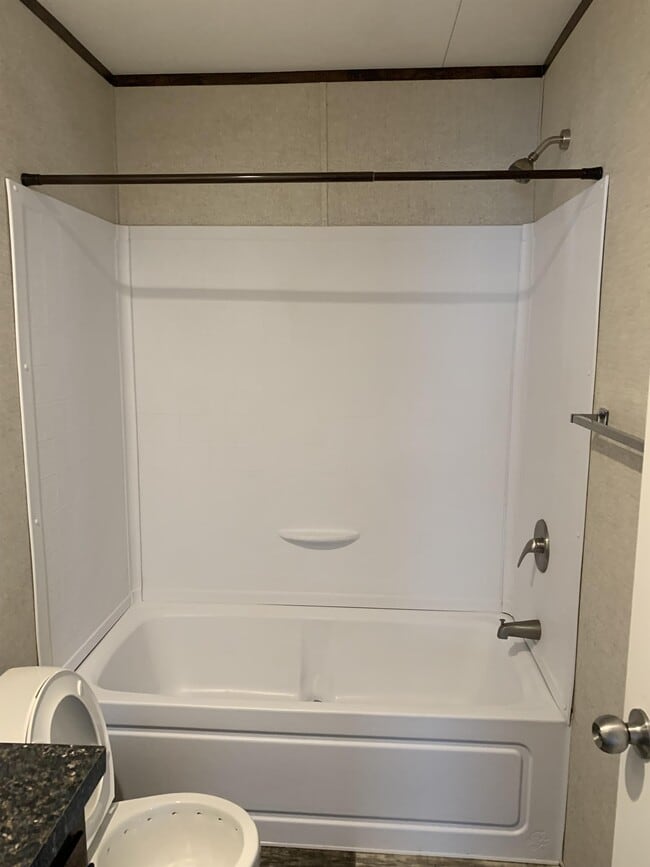 Building Photo - 189 Zackary St