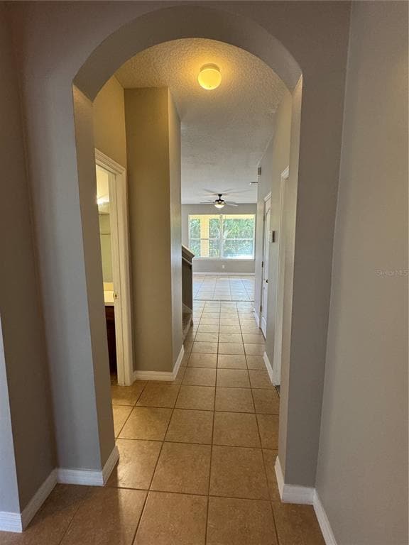 Building Photo - 559 Hiawatha Palm Pl