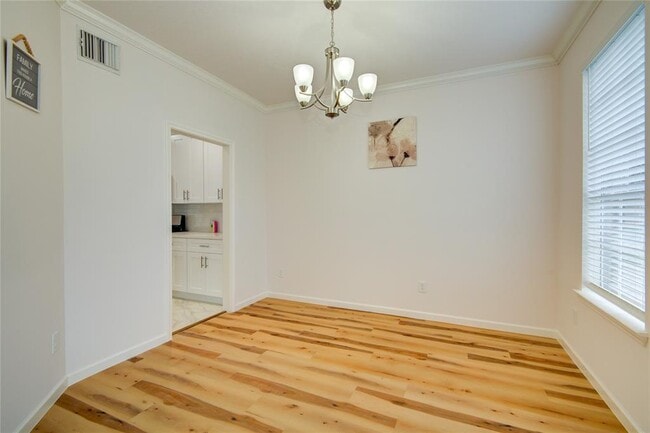Building Photo - 1810 Oakleaf Cir