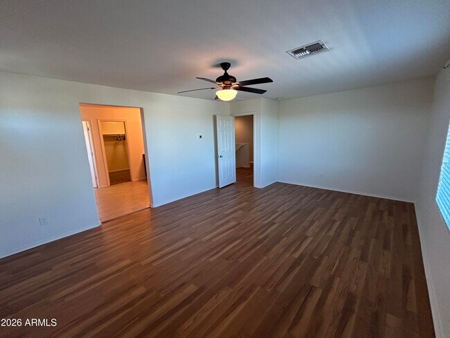 Building Photo - 17922 W Tina Ln