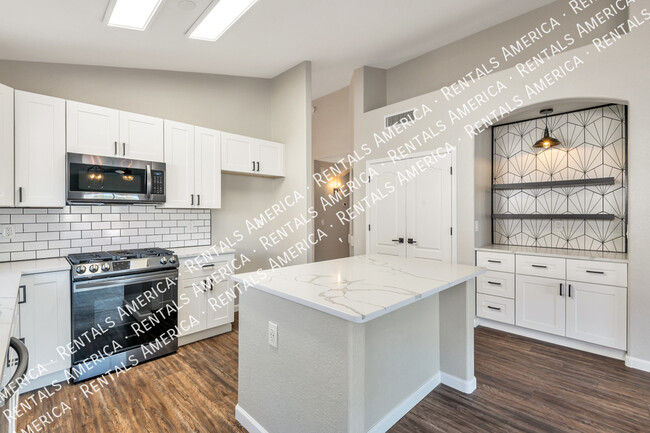 Building Photo - 12333 N Brightridge Dr
