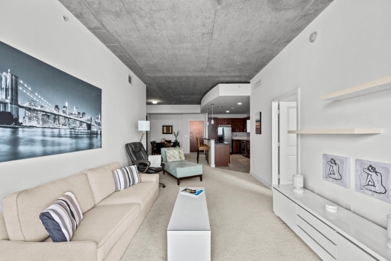 Building Photo - 300 S Australian Ave