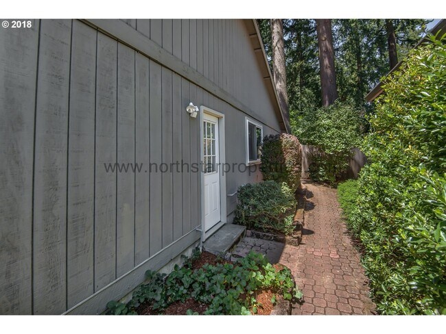 Building Photo - Great Lake Grove Bungalow Walking Distance to Everything