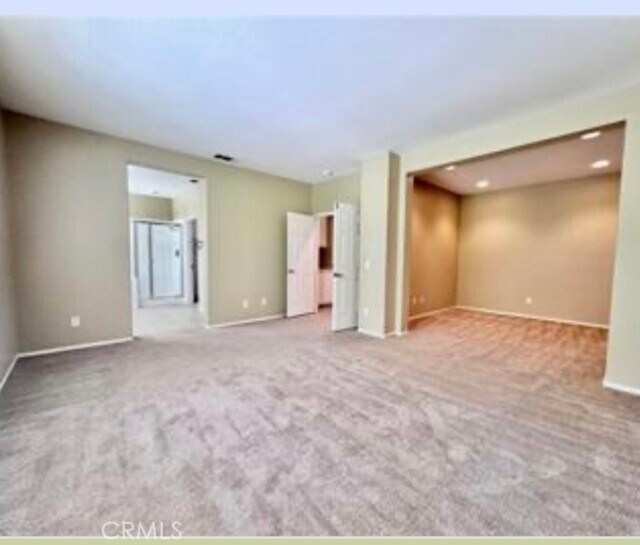 Building Photo - 32 Bogey Ln