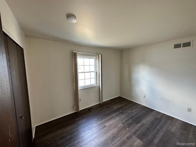 Building Photo - 20923 W Glen Haven Cir