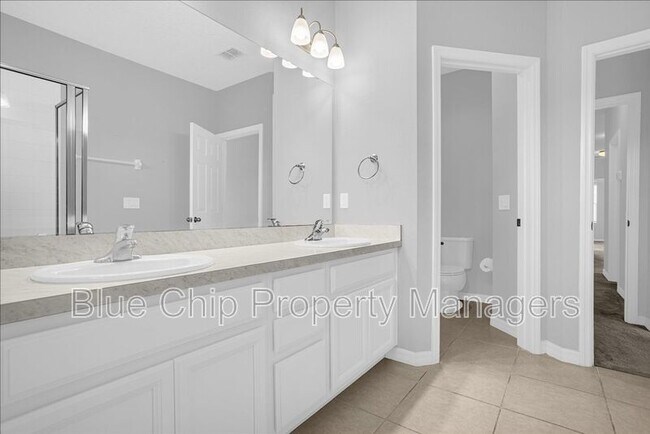 Building Photo - 6785 Tussilago Way