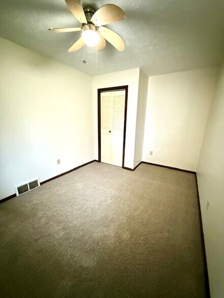 Building Photo - 6247 Amanda Dr