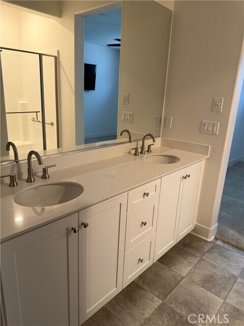 Building Photo - 3930 Lavine Wy