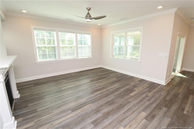 Building Photo - 2936 Baronial St