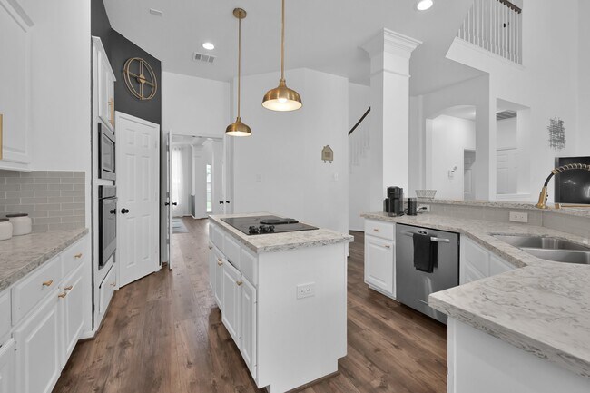 Building Photo - 163 N Concord Forest Cir