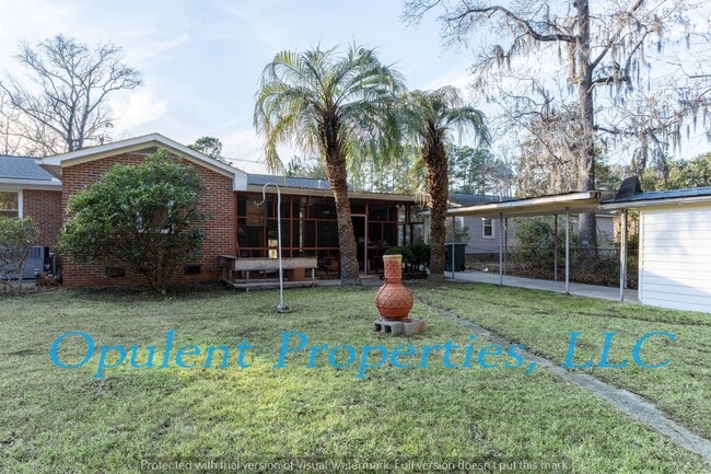 Building Photo - 834 Savage Rd