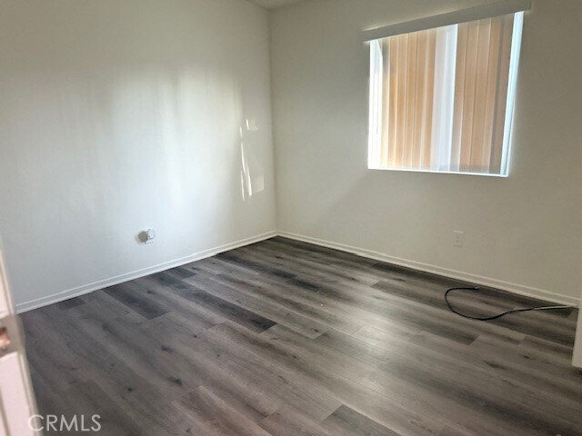 Building Photo - 79700 Ave 42