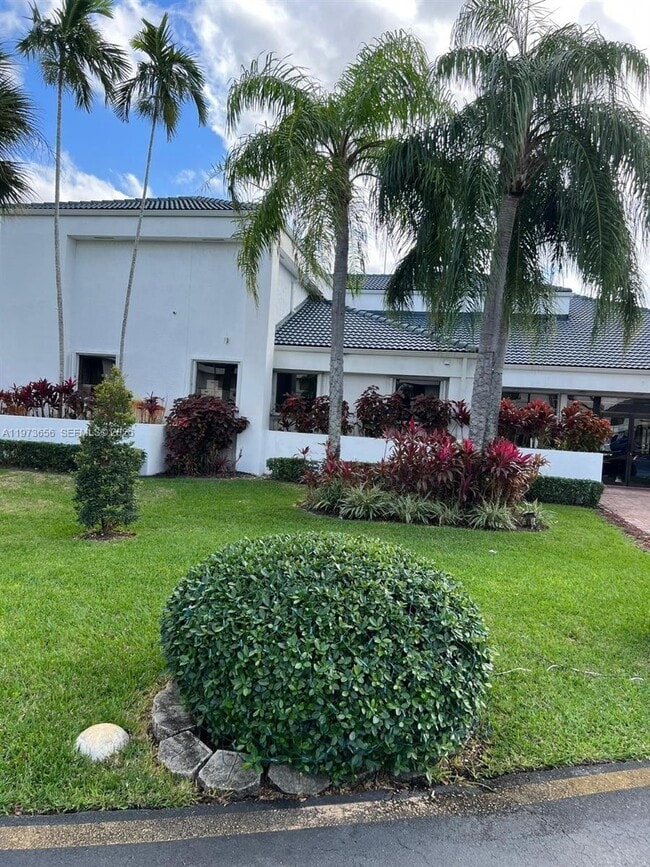 Building Photo - 202 NE 211th Terrace