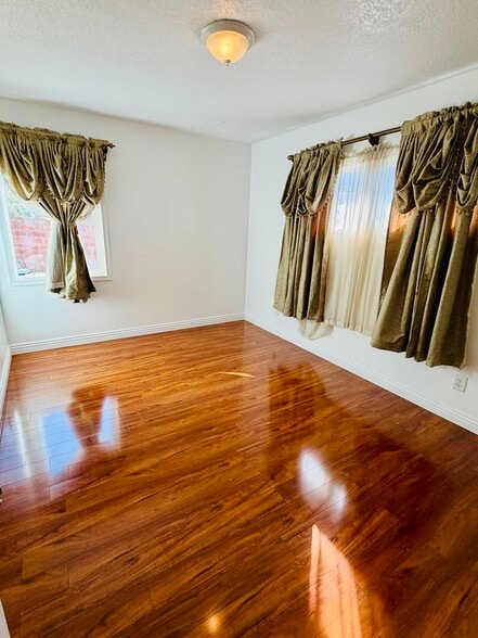 Building Photo - 6815 Sowell Ave