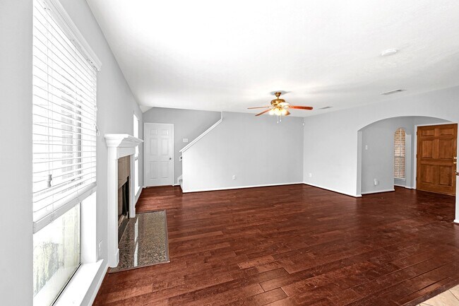 Building Photo - 3102 Millers Oak Ln