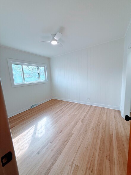 2nd Bedroom - 470 E Vallette St