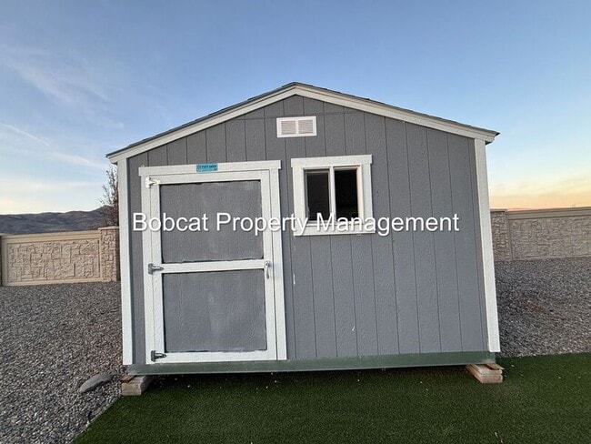 Building Photo - 100 Deschutes Dr