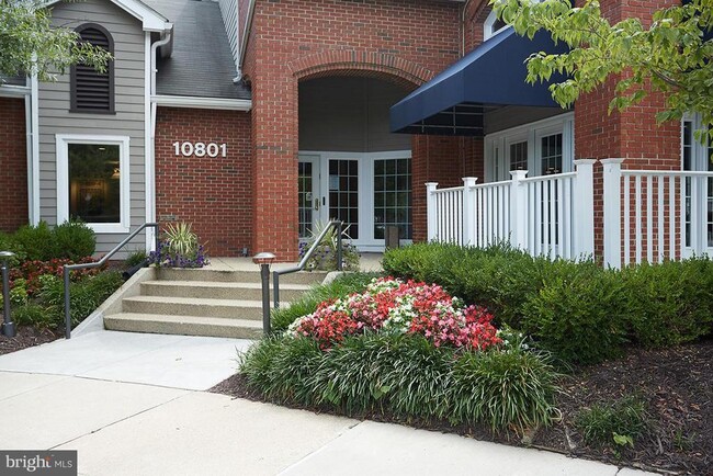 Building Photo - 5700 Chapman Mill Dr