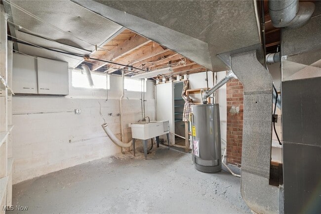 Building Photo - 15705 Fernway Dr
