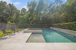 Building Photo - 206 Liatris Ct