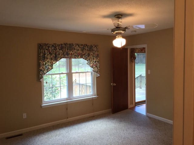 Building Photo - 210 Suffolk Dr