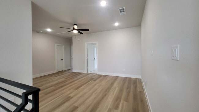 Building Photo - 2348 Alsiddiq Dr