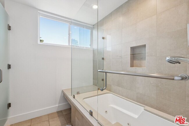 Building Photo - 28266 Rey De Copas Ln