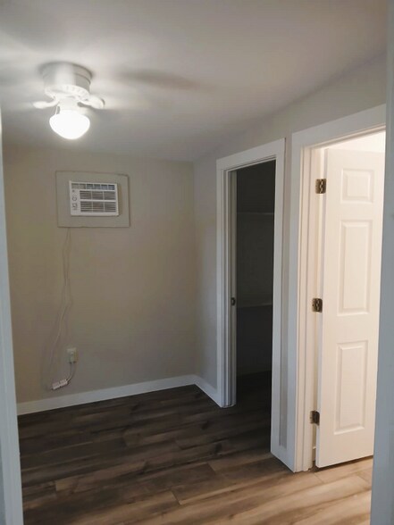 Building Photo - 109 Harmons Way