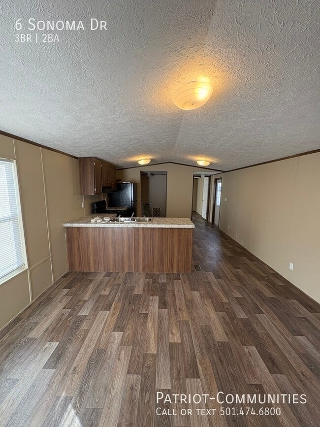 Building Photo - 6 Sonoma Dr