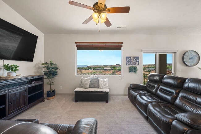 Building Photo - Fully Furnished Home With a View | 1–6 Month Lease | Private Basement Suite + All Essentials Incl...