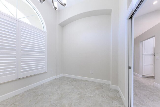 Building Photo - 566 Port Bendres Dr