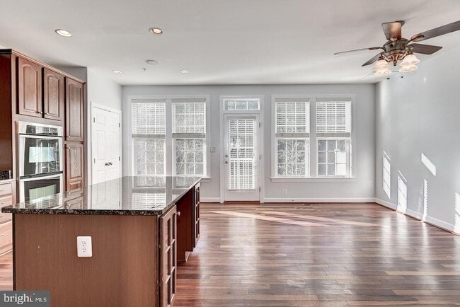 Building Photo - 7576 Maidenhead Dr