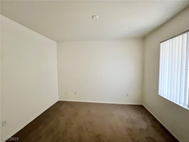 Building Photo - 7119 S Durango Dr