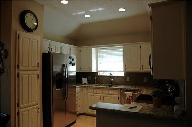 Building Photo - 8028 Buttercup Cir S