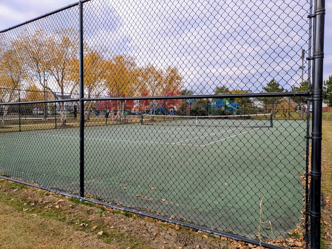 Building Photo - 1858 S Fallbrook Dr