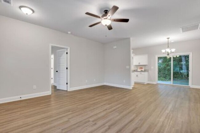 Building Photo - 120 B Smithfield Dr