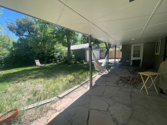 Building Photo - $0 DEPOSIT OPTION. CHARMING 3-BEDROOM HOME WITH LARGE YARD AND EASY ACCESS TO I-25 AND I-225