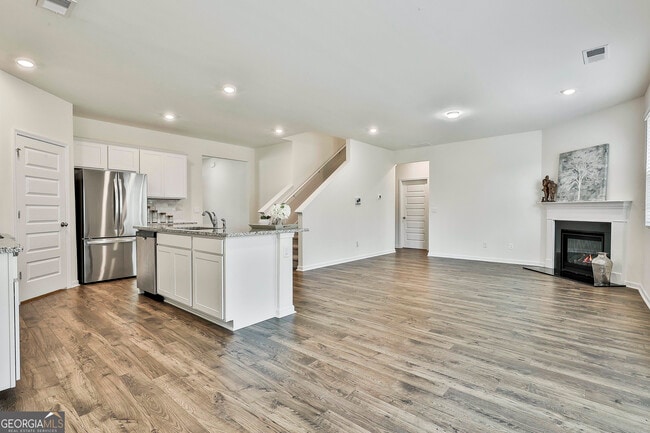 Building Photo - 166 Woodbrook Trl