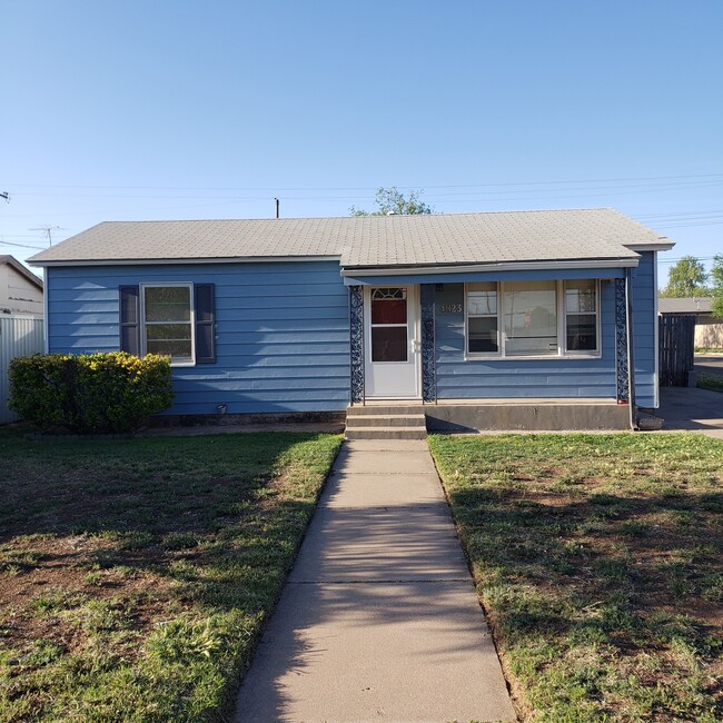 Front of House - 4823 37th St