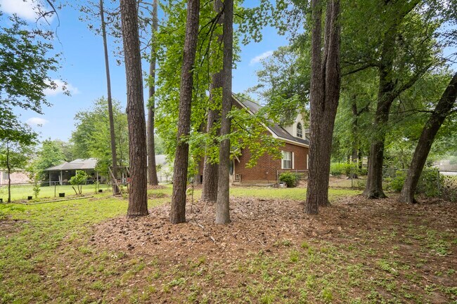 Building Photo - 14151 Buckingham Ln