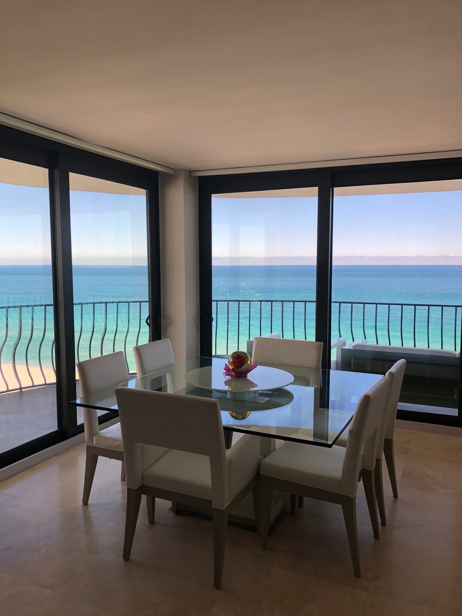 Building Photo - 8877 Collins Ave