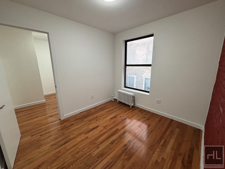 Building Photo - YORK AVENUE