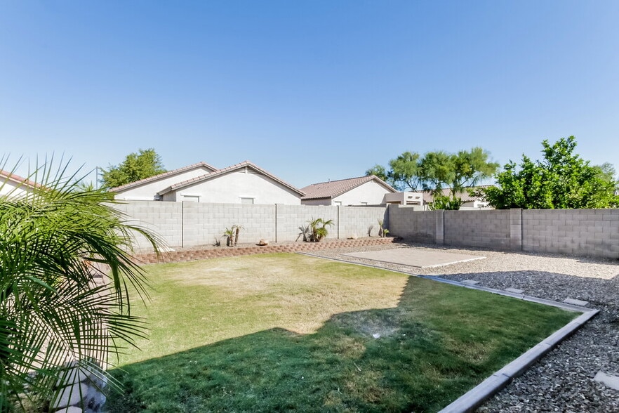 Building Photo - 8528 E Desert Ln