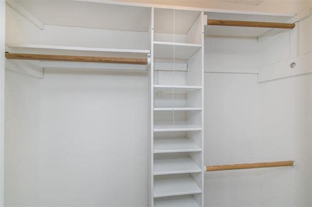 Building Photo - 5111 Mona Ln