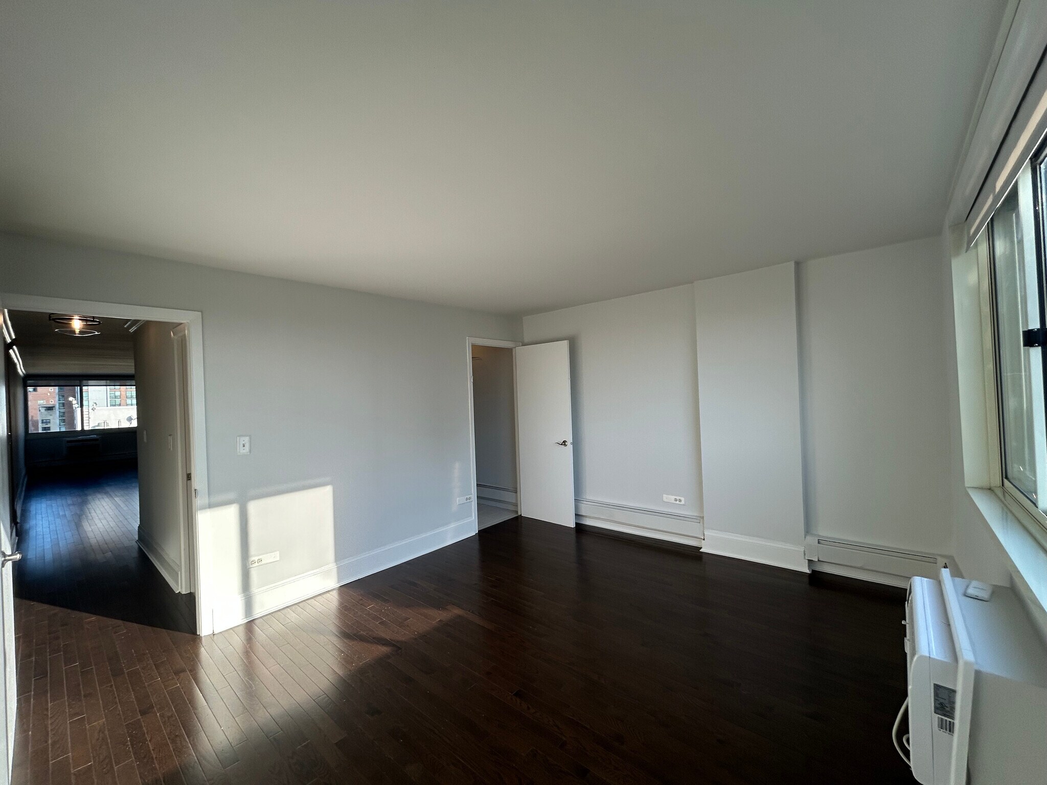 Building Photo - 1350 N Dearborn St