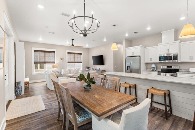 Building Photo - 156 Summer Breeze Ln