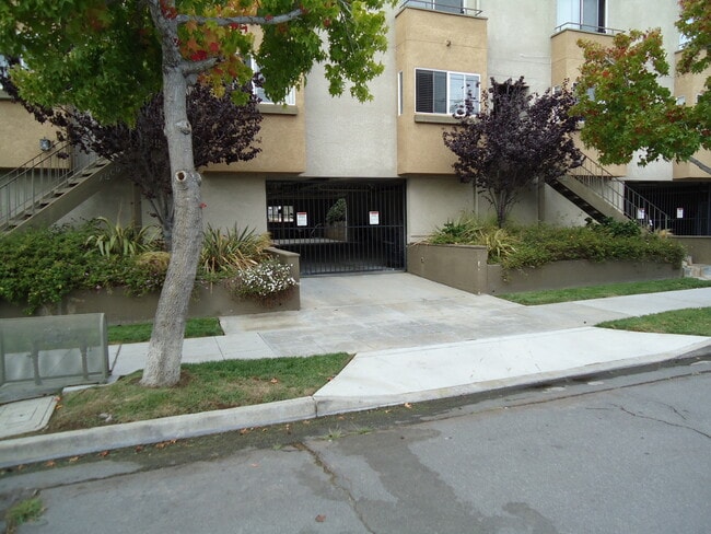 Building Photo - 2652 A St